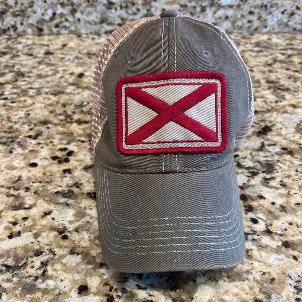 State of Alabama Flag SnapBack trucker hat excellent condition